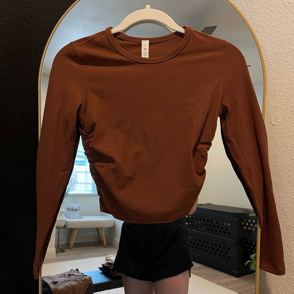 Lululemon Brown Cropped long Sleeve